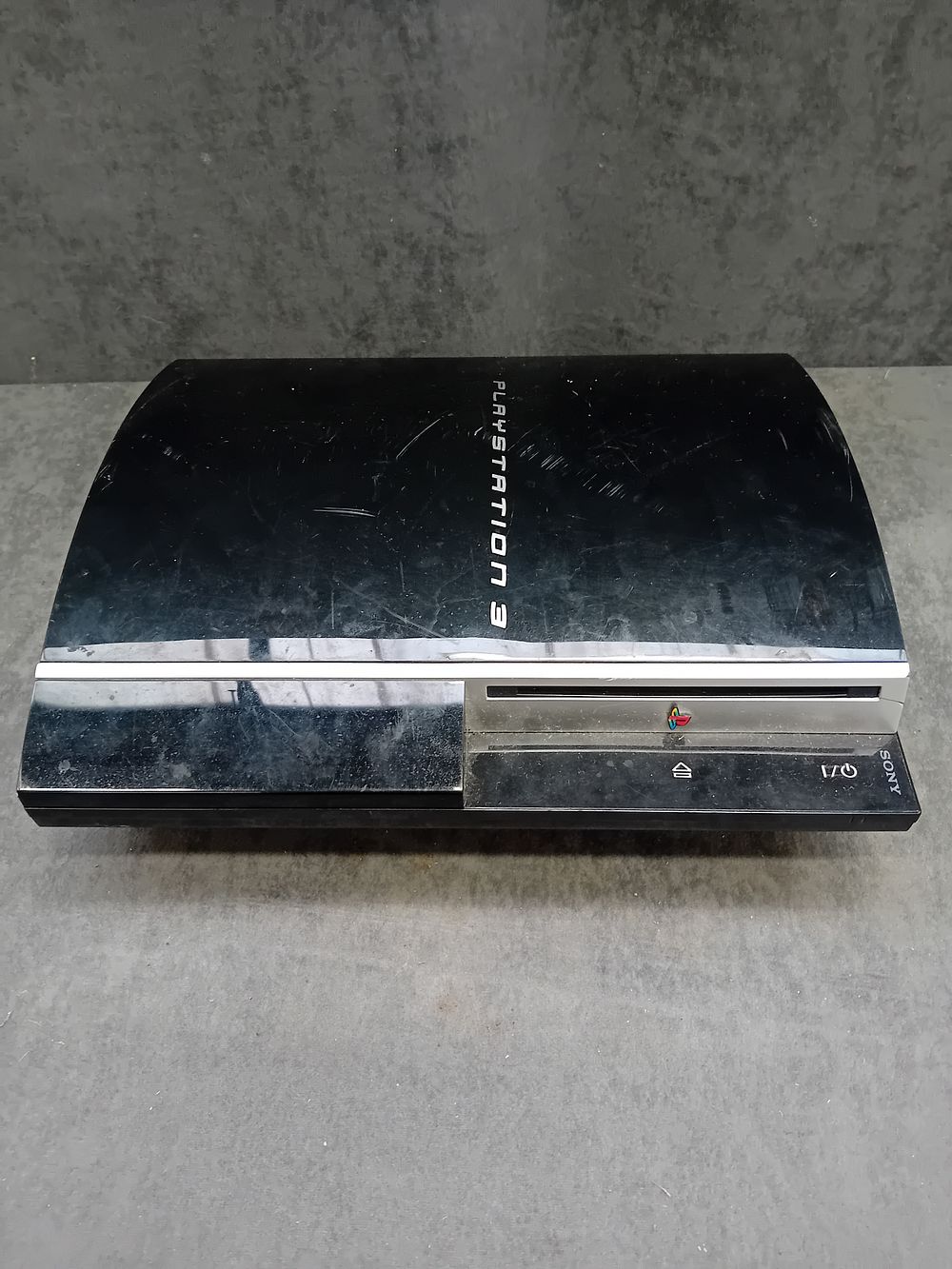 Lot 1105: PS3 no leads untried and not tested. 