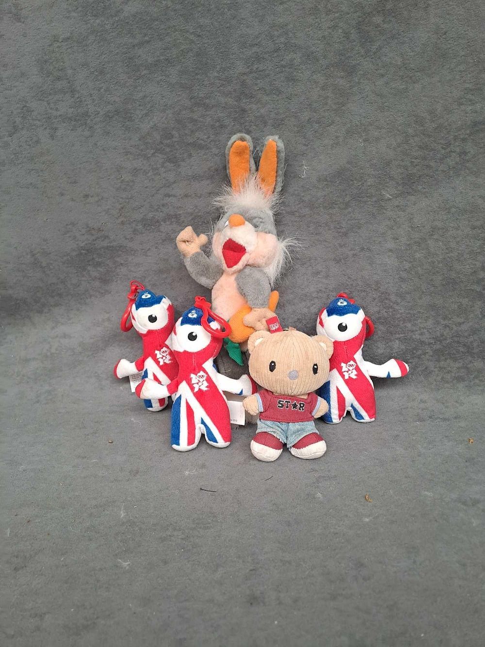 Lot 1109: 5X Small Variations Of Teddy Rabbit And 4...