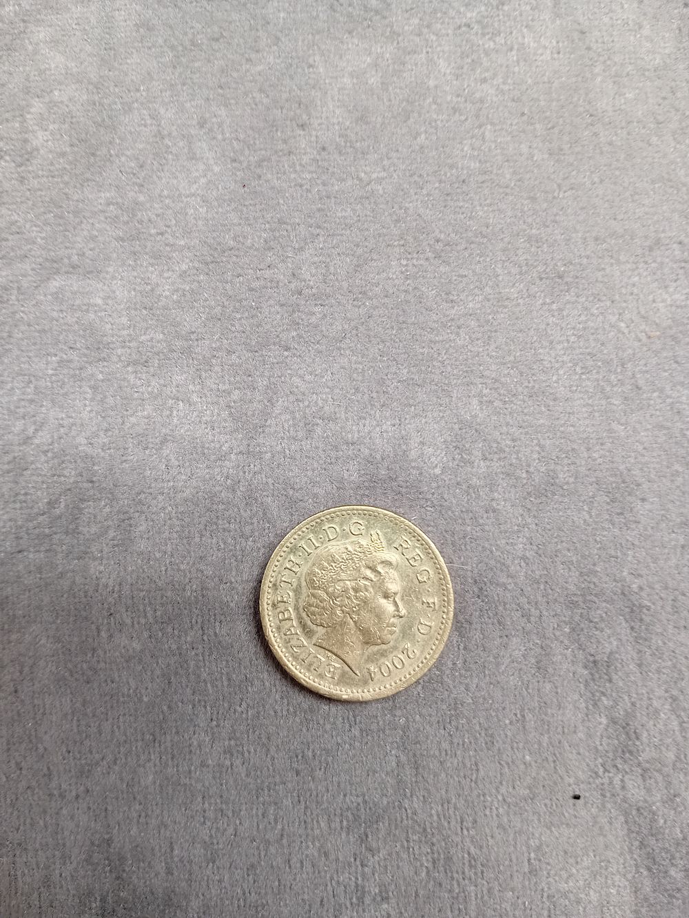 Lot 265: Rare 2004 £1 Bridge Coin