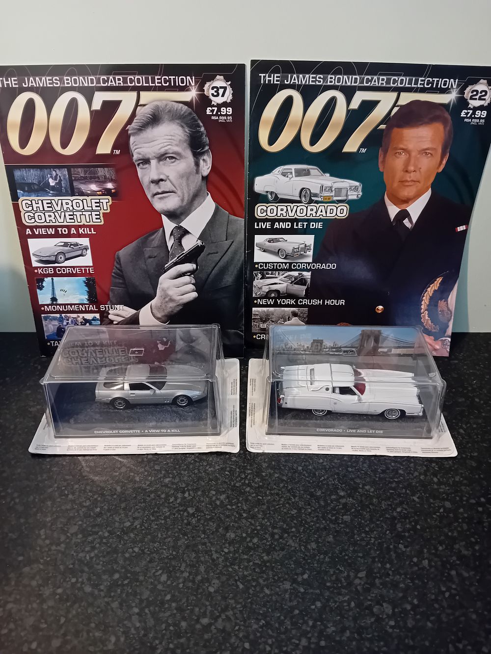 Lot 670: Lot of 2 The James Bond car collection...