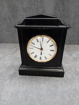 Acanto Fanal Quartz Mantel Clock – Made in Spain 
• A sleek and elegant black mantel clock from 