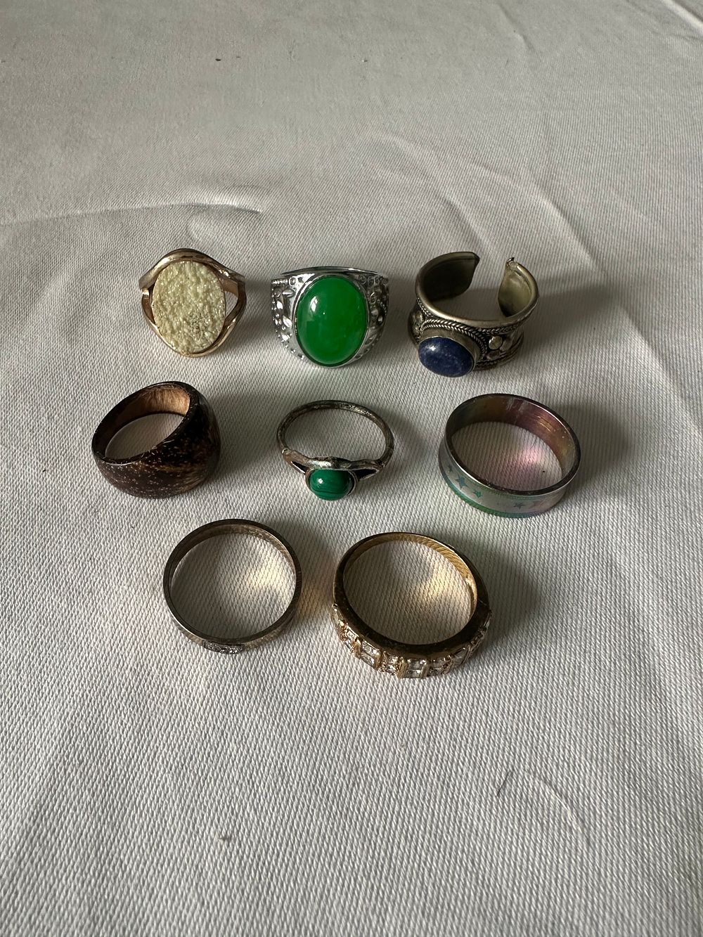 Lot 307: Mixed lot of dress rings as pictured