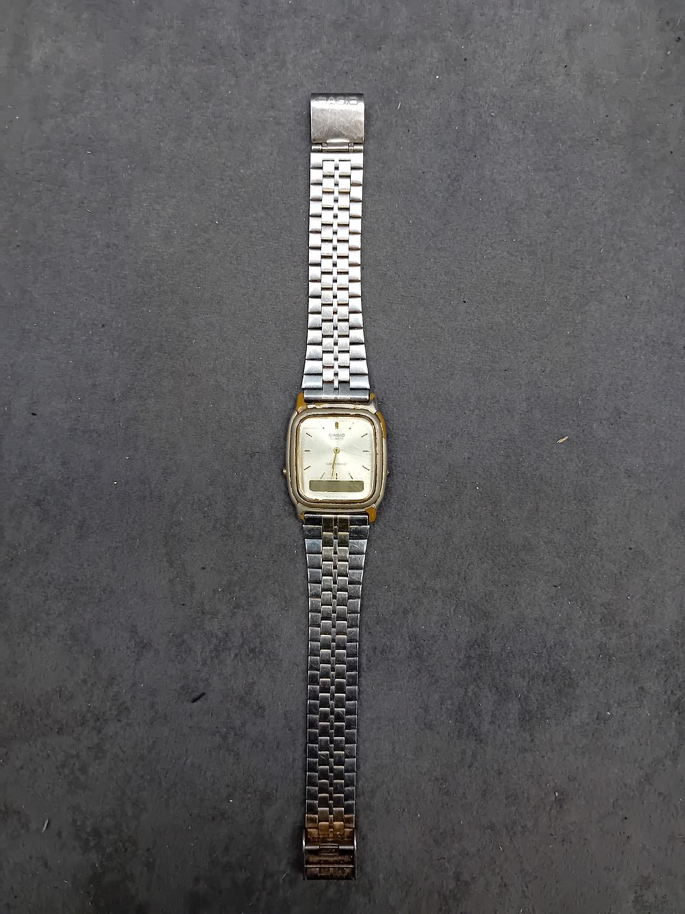 Lot 311: Casio Quartz 306 AQ-307 as pictured 