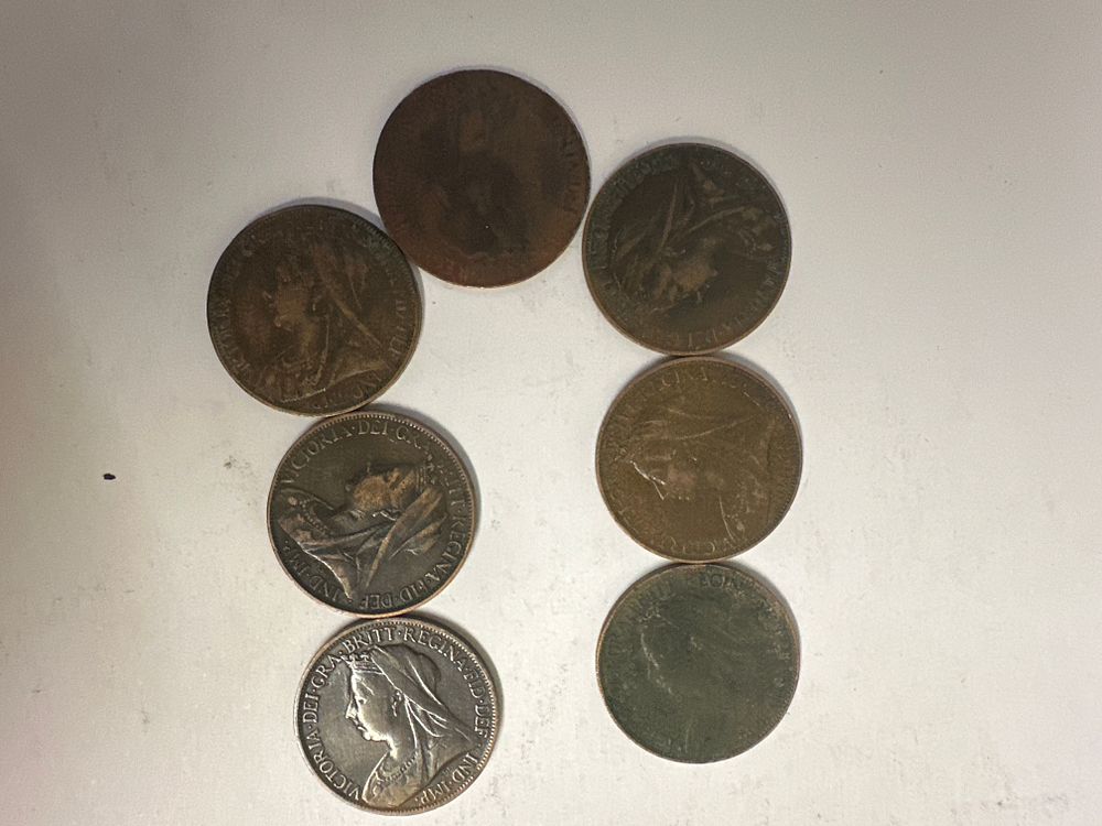 Lot 201: 7 various condition Queen Vic Farthings 1894, 1896,...