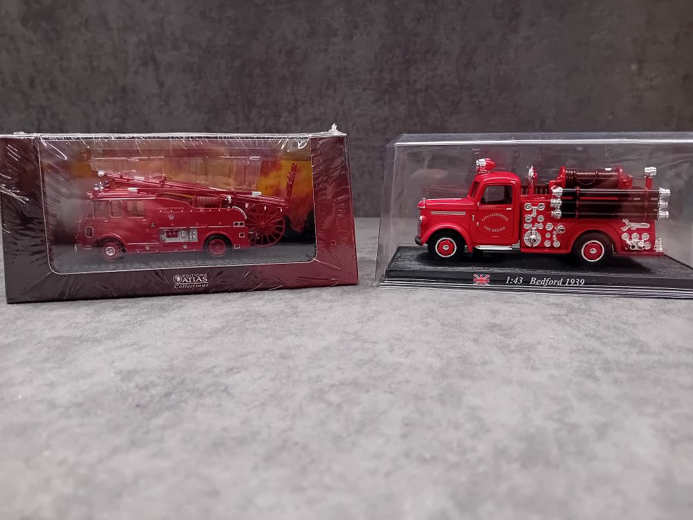 Lot 263: Lot of 2 Atlas Editions diecast fire engines...