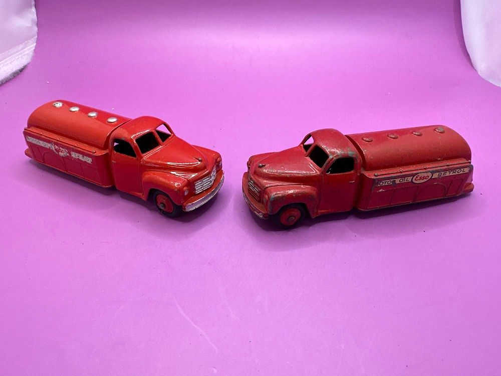 Lot 416: 2 Dinky Toys Unboxed Esso Fuel Lorries In...