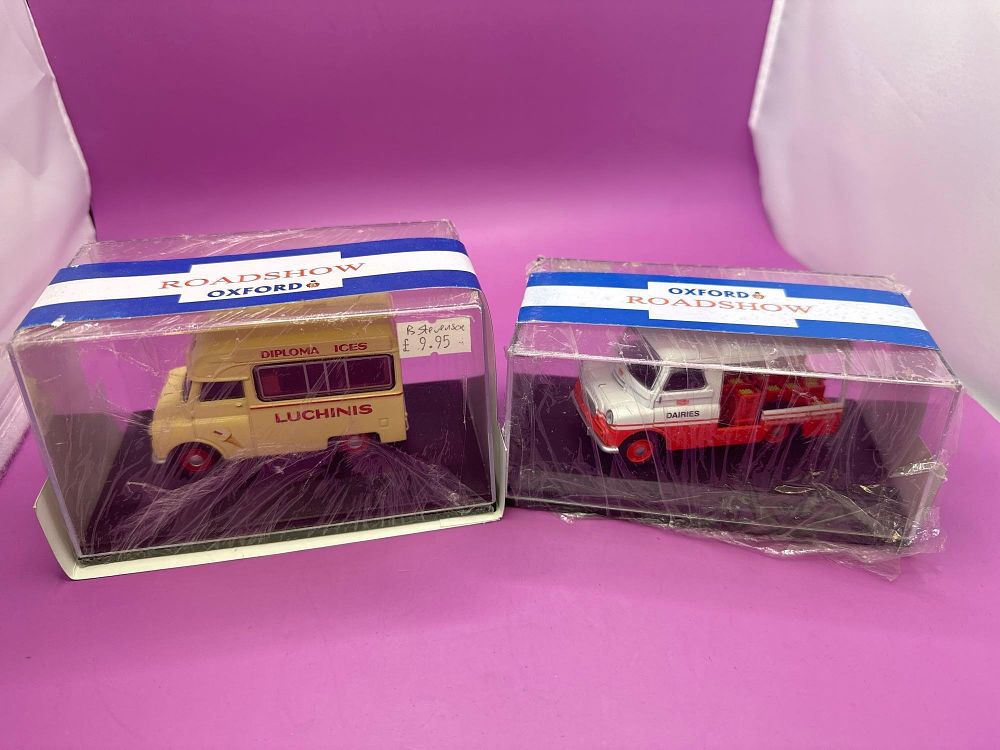 Lot 421: 2 X Oxford Roadshow Diecasts Diploma Ices Lucnhins...