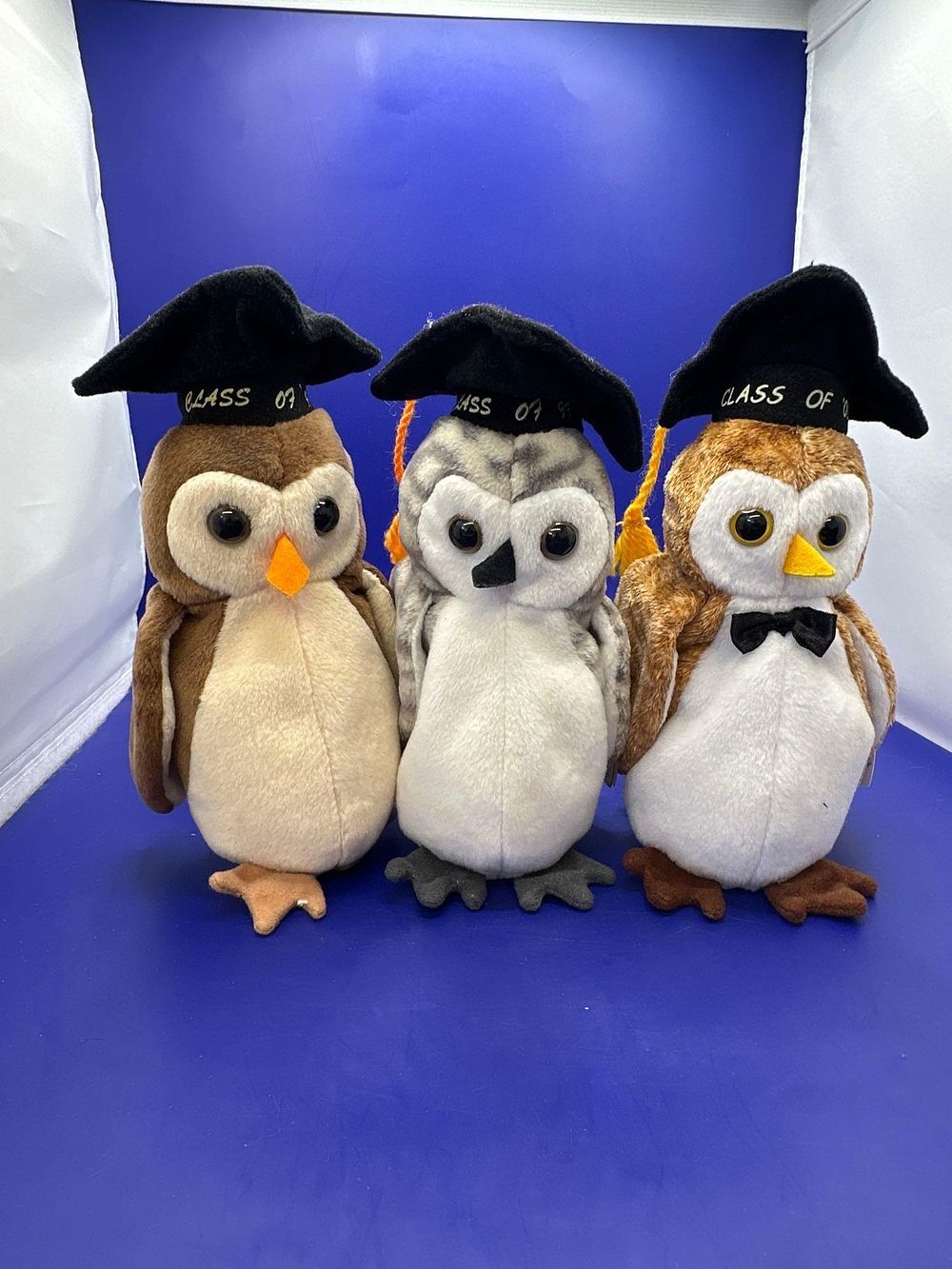 Lot 288: 3 x Beanie babyâs Owls class off 98,...