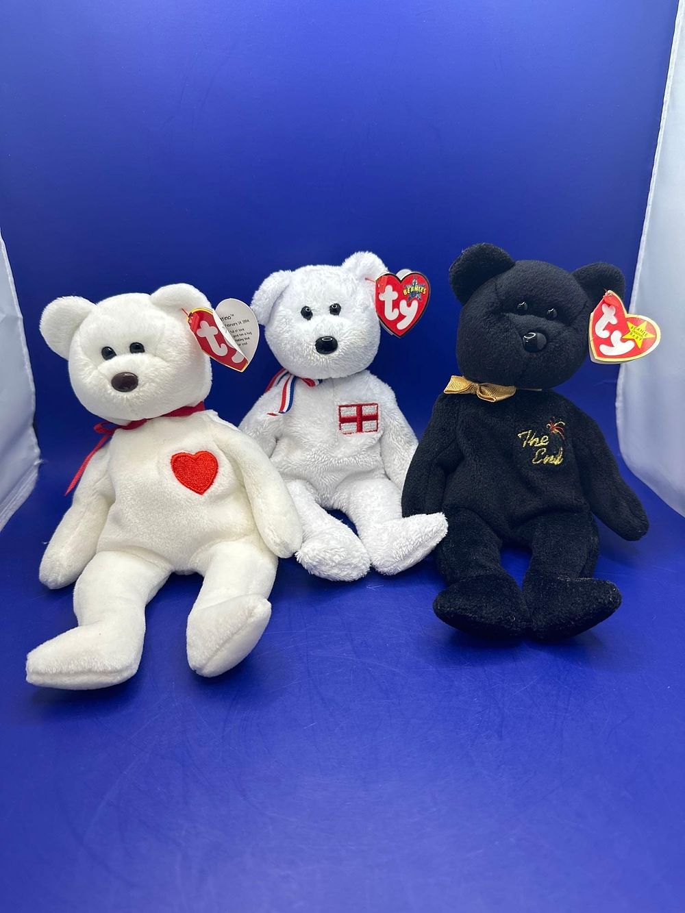 Lot 289: 3 X TY Beanie Baby Bears. The End,...