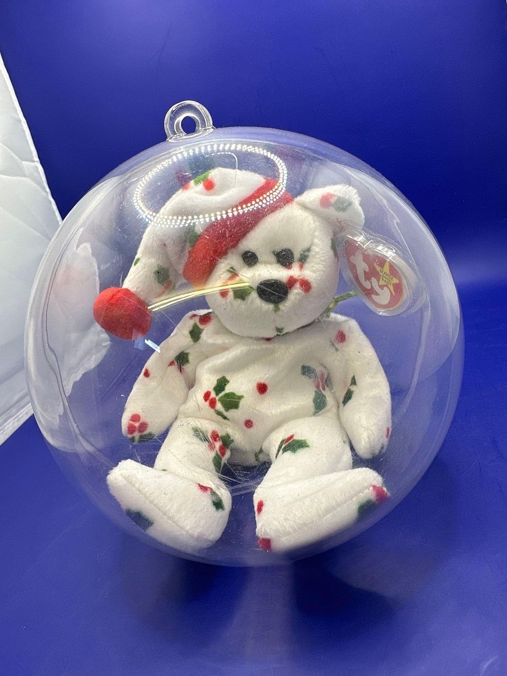 Lot 294: TY Beanie Baby Bear. 1998 Holiday Teddy DOB...