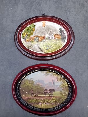 Lot of 2 Wall Plaques 1 is an original oil painting by the artist James Downie as pictured