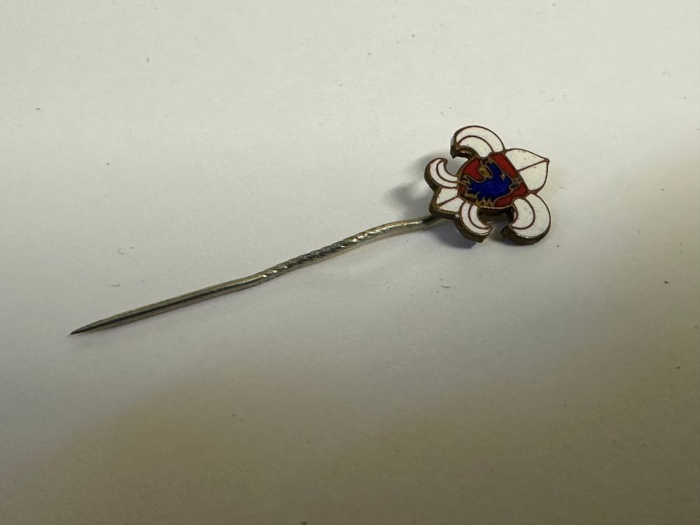 Lot 355: Very Rare Pre War Czechoslovakia girl guides pin...