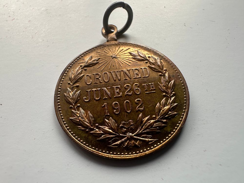Lot 290: 1902 Coronation souvenir medal for King Edward the...