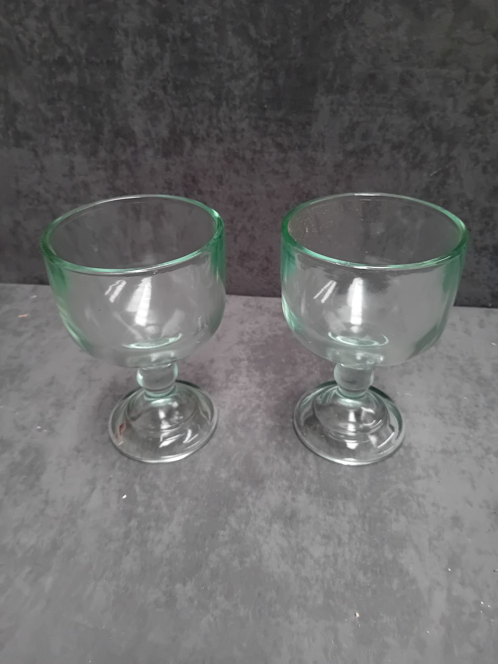 Lot 366: 2 x Large Glass Chalice 20cm tall. 