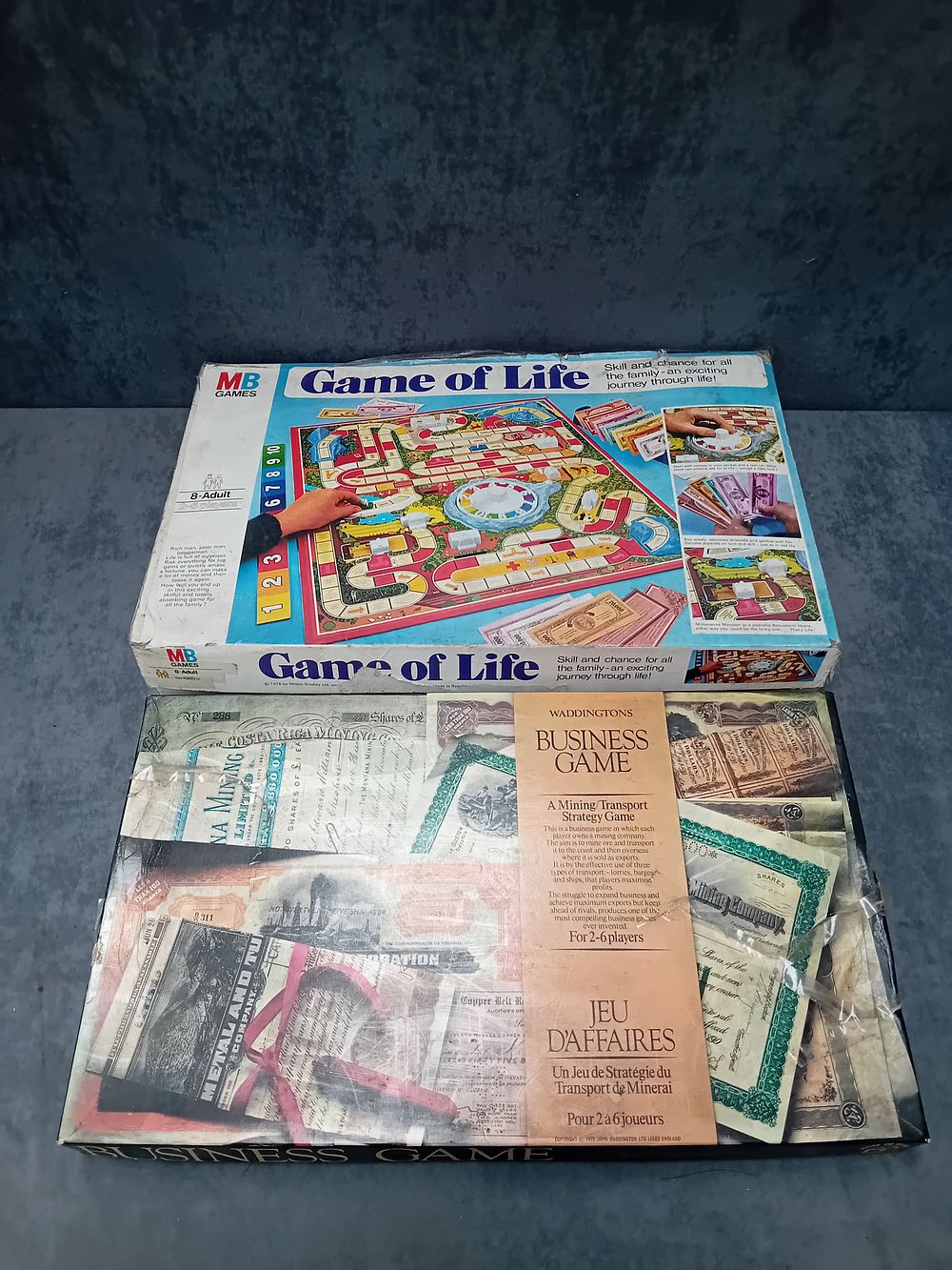 Lot 608: Lot of 2 board games 1 MB games....