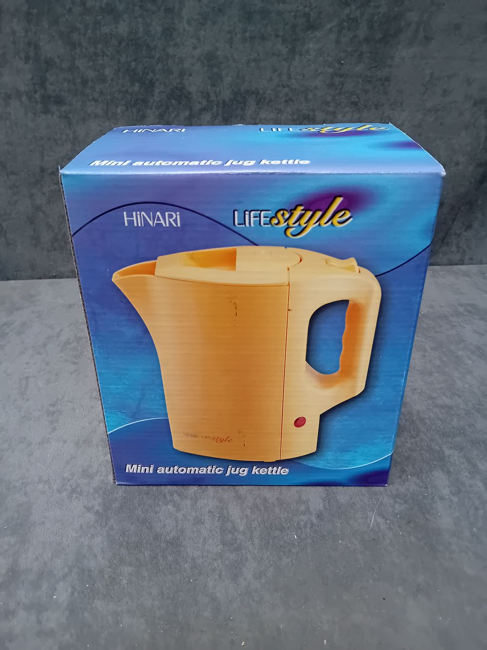 Lot 352: Hinari Life style Travel Kettle as pictured