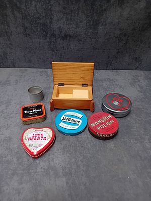 Mixed lot of vintage tins and 1 music box as pictured