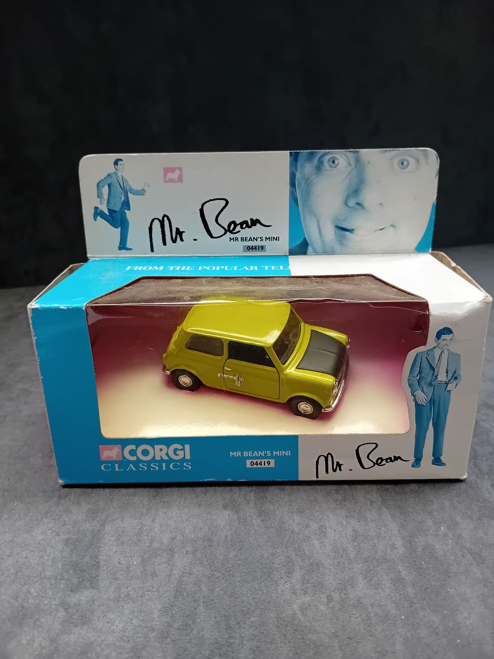 Lot 45: Corgi Mr Beans Mini 04419