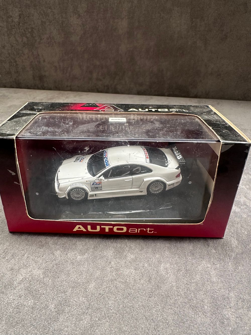 Lot 120: Auto Art 60035 Mercedes Benz CLK DTM 2000...