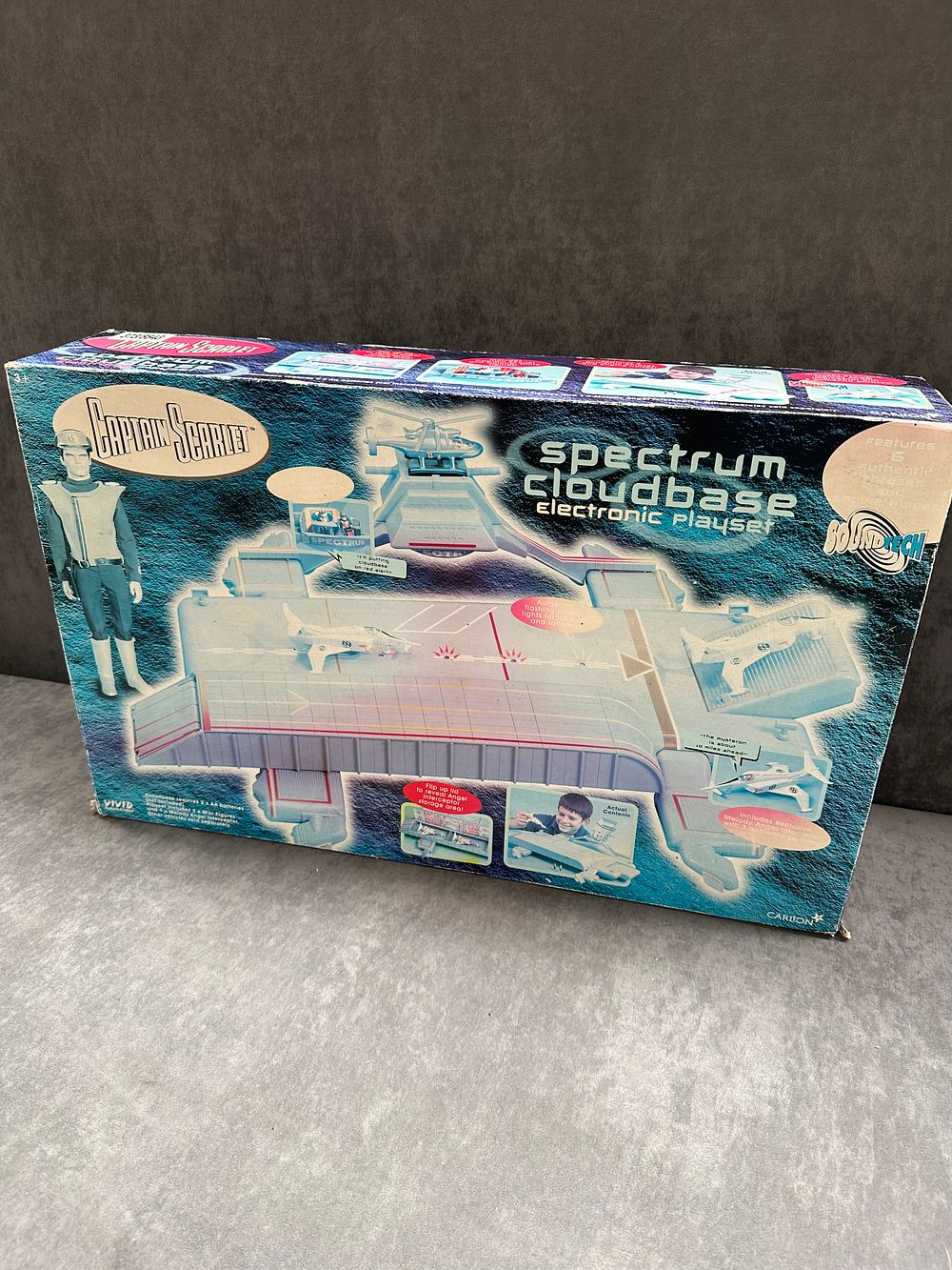 Lot 265: Carltons Captain Scarlet Spectrum Cloud Base 587098 (some...