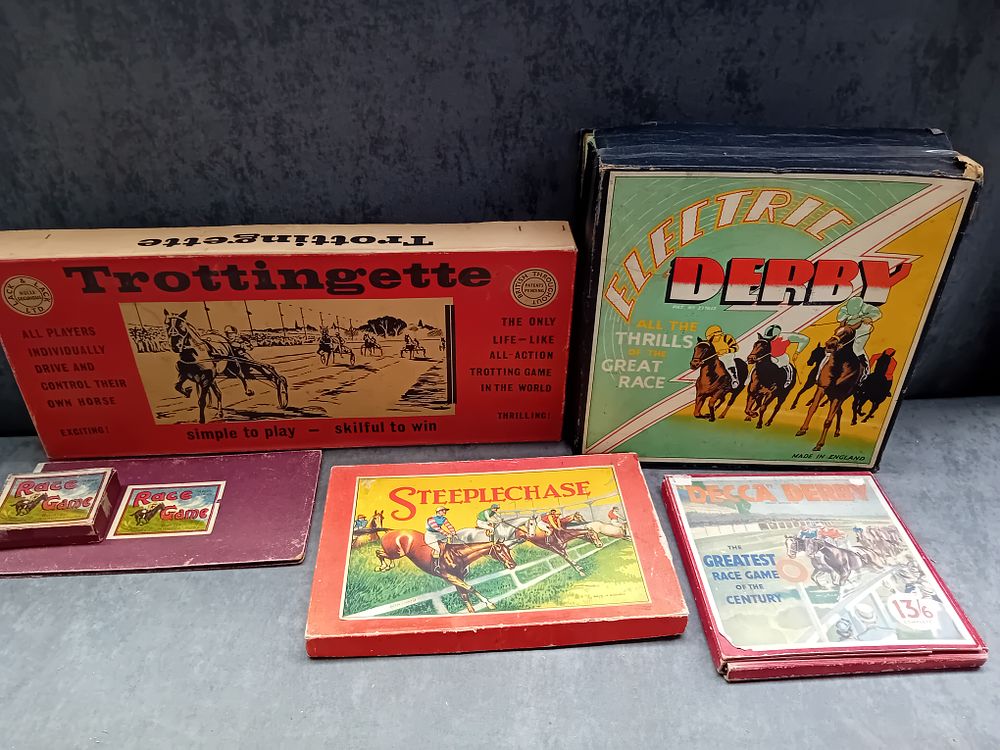 Lot 580: Mixed lot of 5 Board Games 1 Lack...