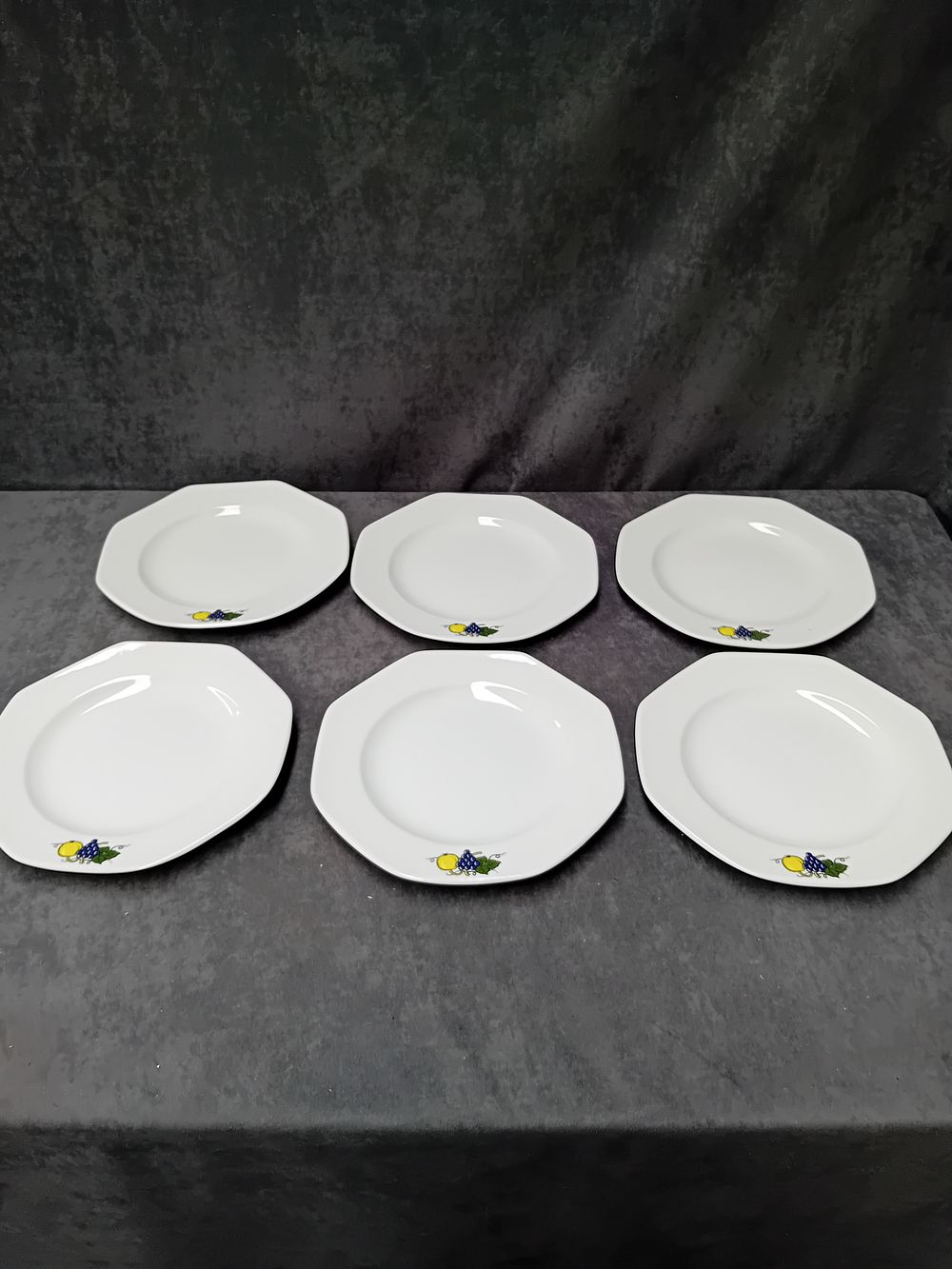Lot 686: Lot of 6 Pontesa plates as pictured