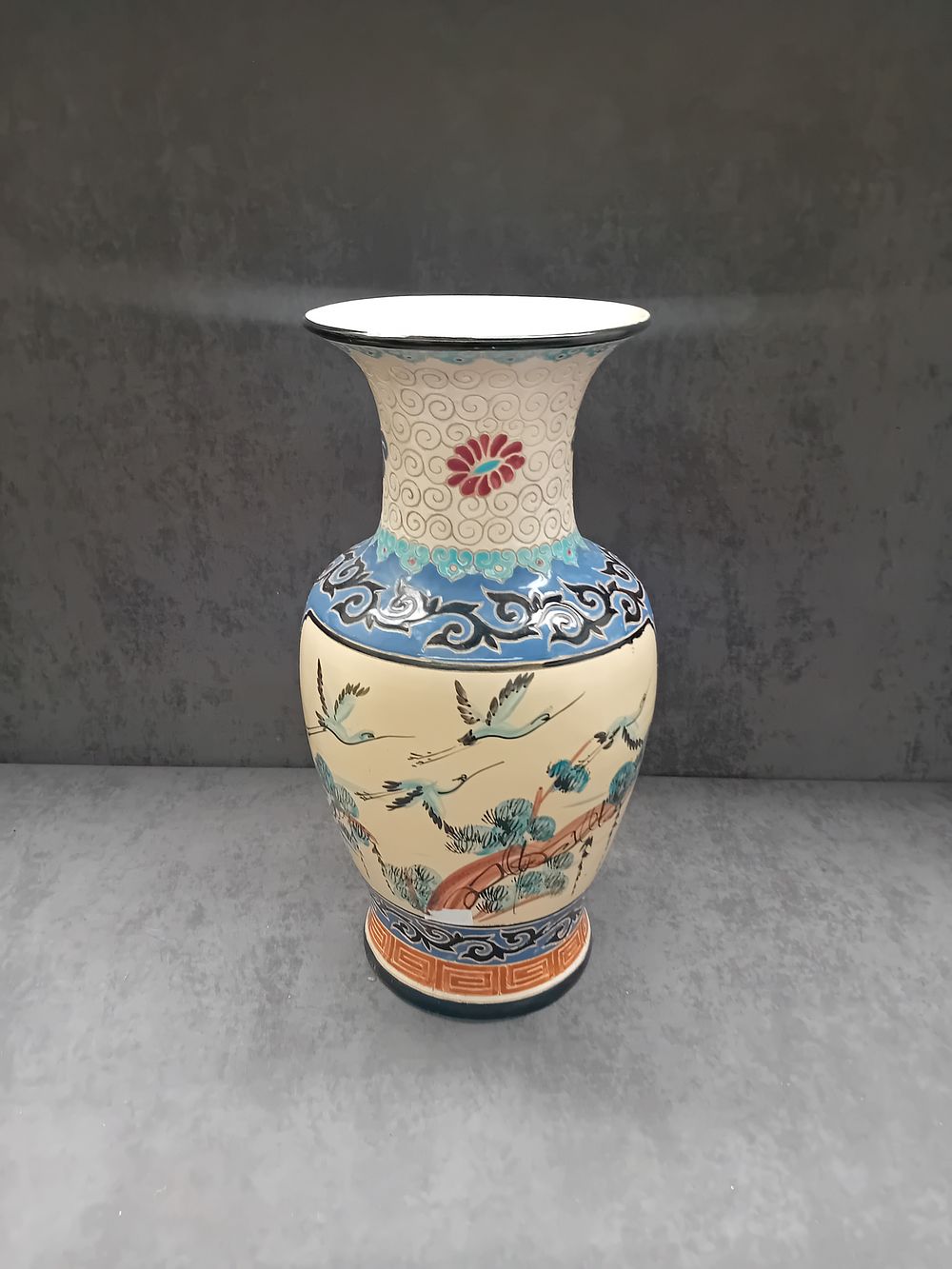 Lot 235: Tall Standing Vase with flying Stork and oriental...