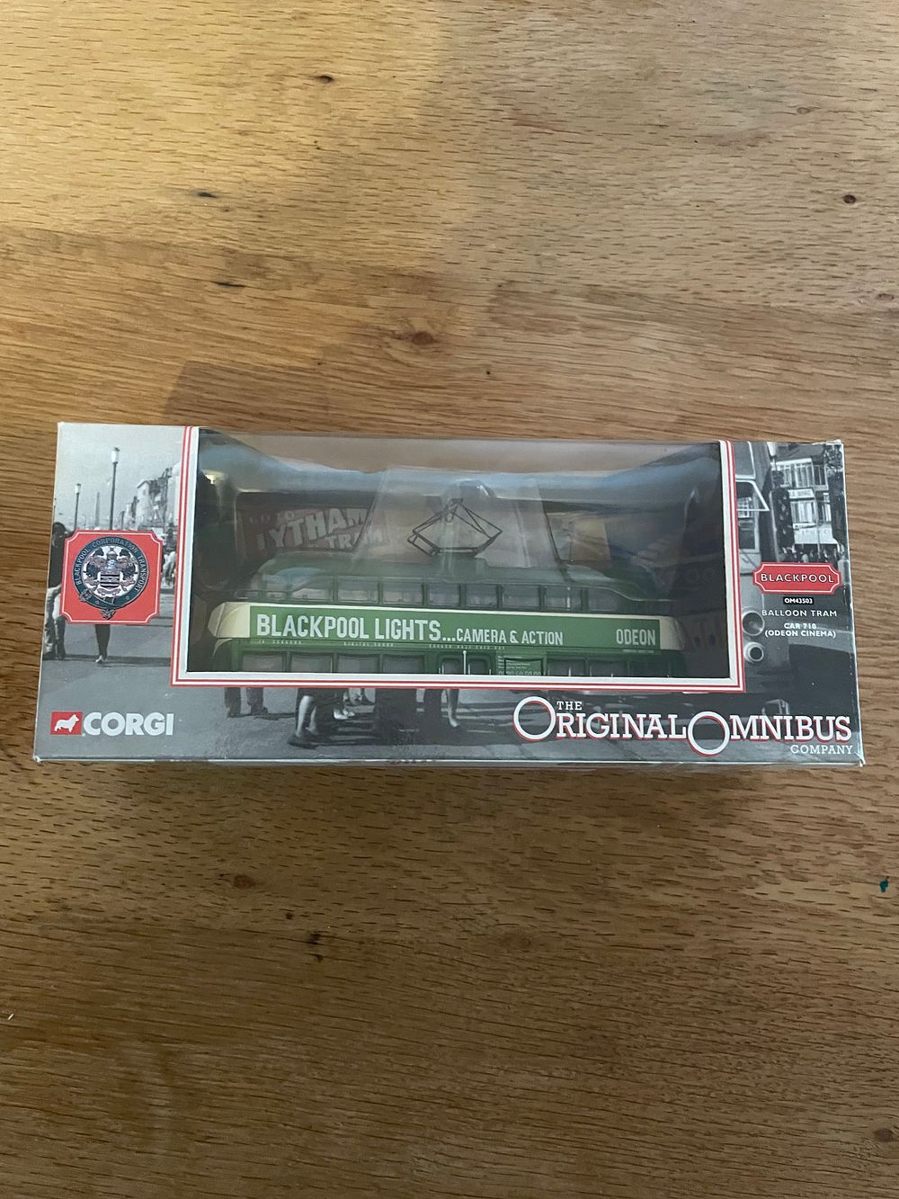 Lot 565: Corgi 1/76 Scale OM43503 - Blackpool Balloon Tram...