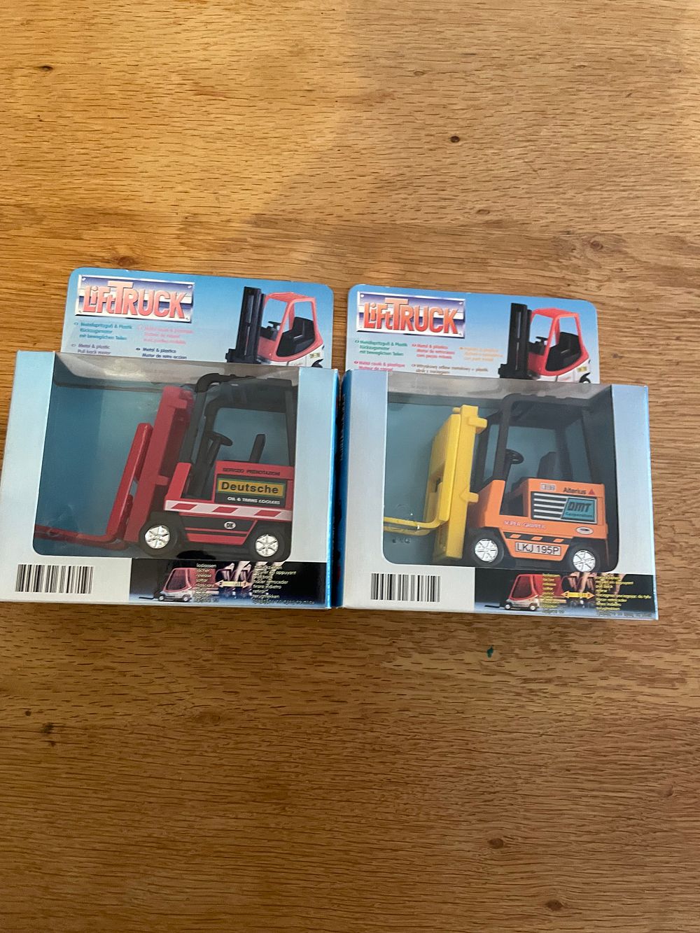Lot 564: Pair of Litf Truck fork Lift models 