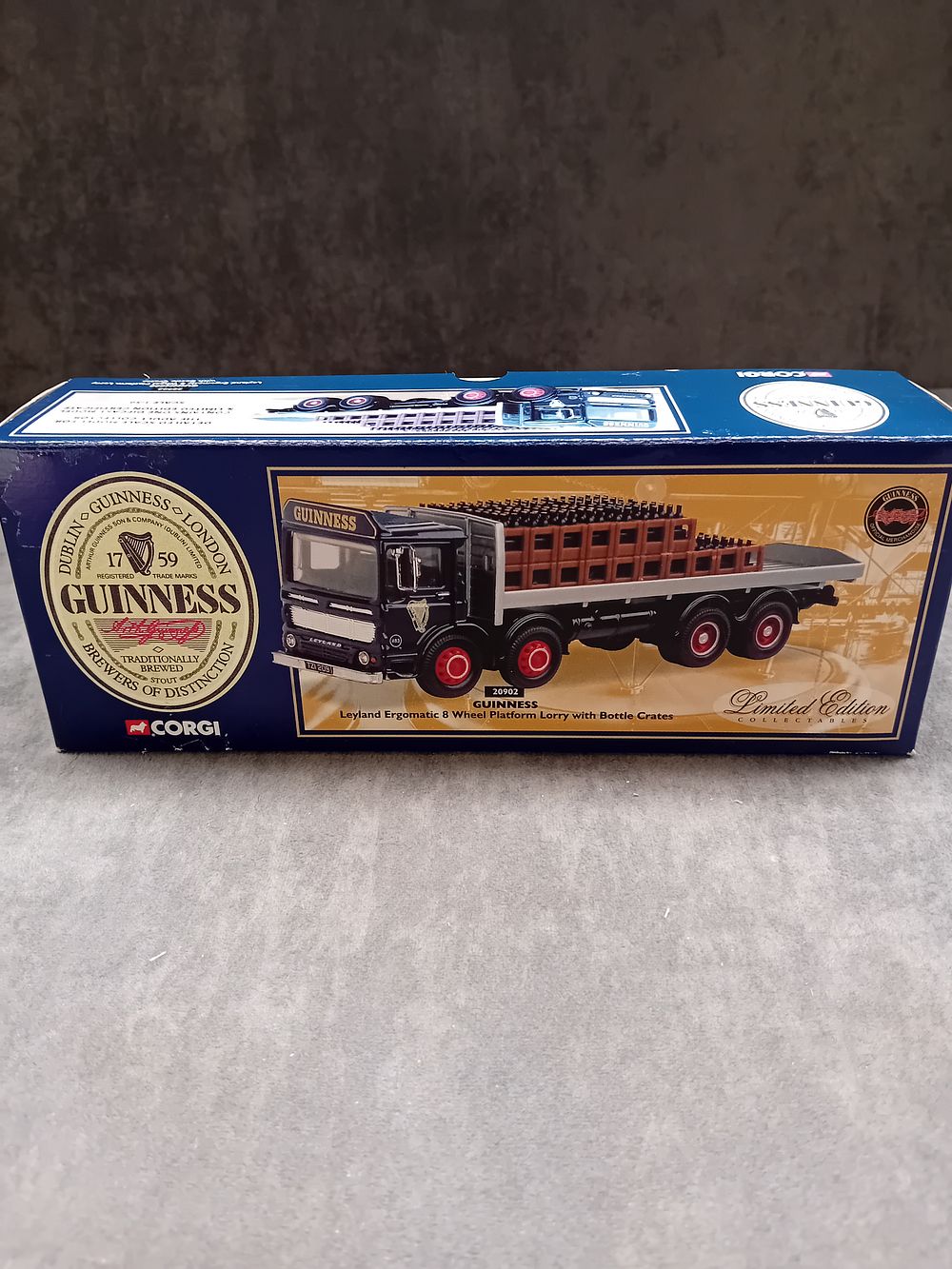 Lot 478: Corgi Guniess Leyland Ergomatic 8 wheeled Platform lorry...