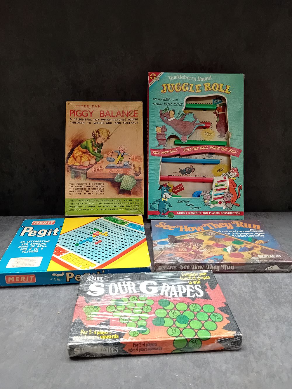 Lot 417: Mixed lot of 5 Board games 1 Peter...