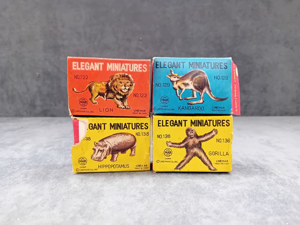 Lot 431: Vintage Linemar Elegant Miniatures Set - Lion, Kangaroo,...