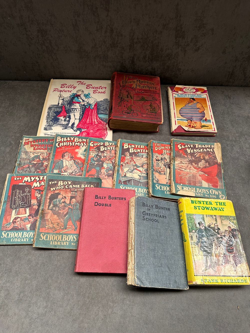 Lot 599: Mixed Lot of Billy Bunter Books and some...
