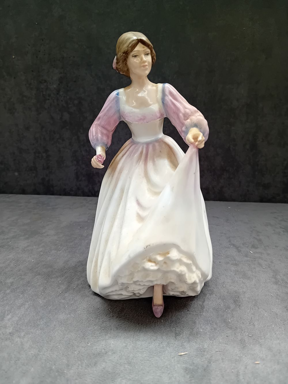 Lot 268: Royal Doulton Ashley HN3420 - Has No Box 