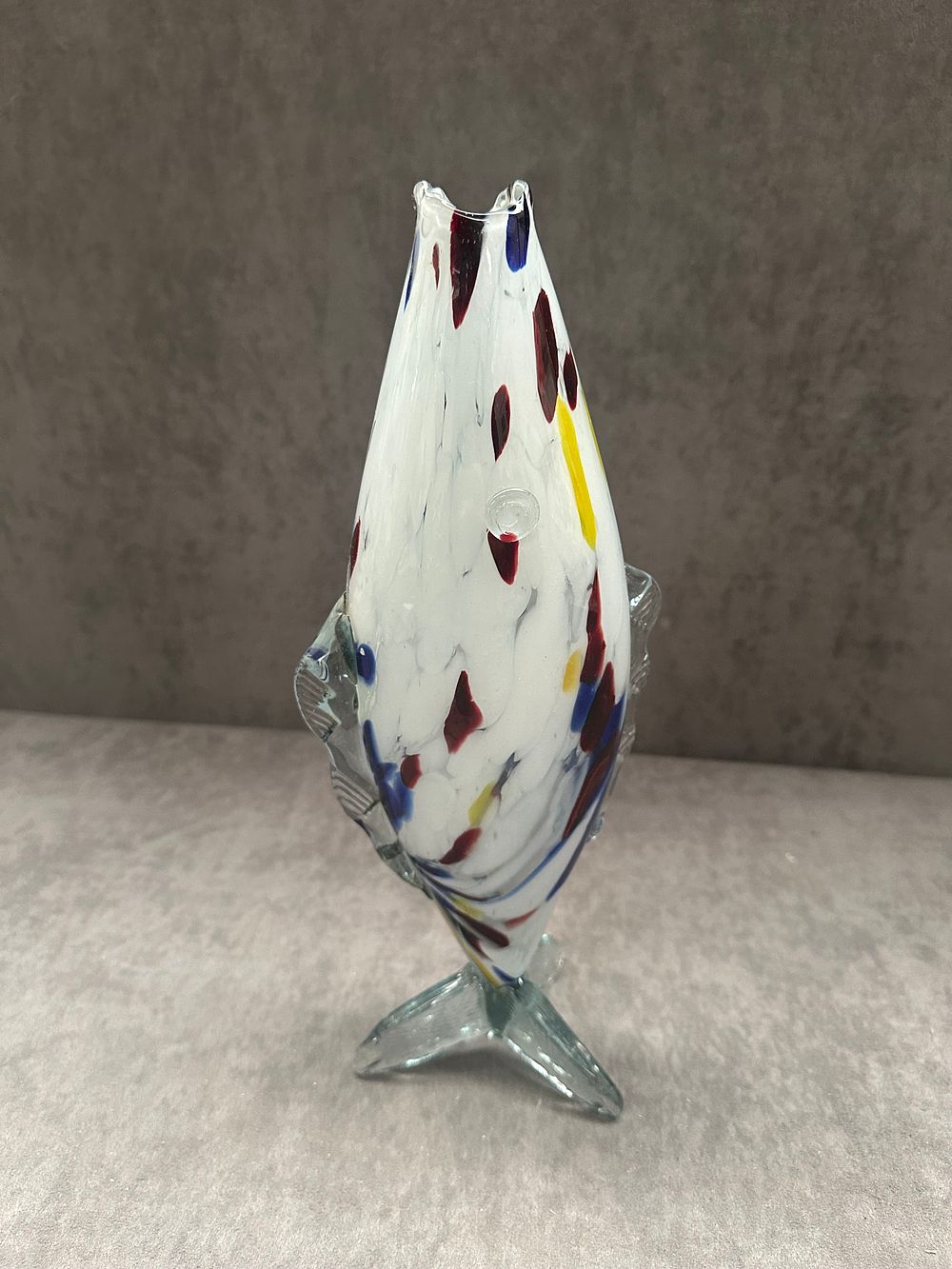 Lot 282: Colorful White, Blue, Red, Yellow mouth-blown glass fish,...