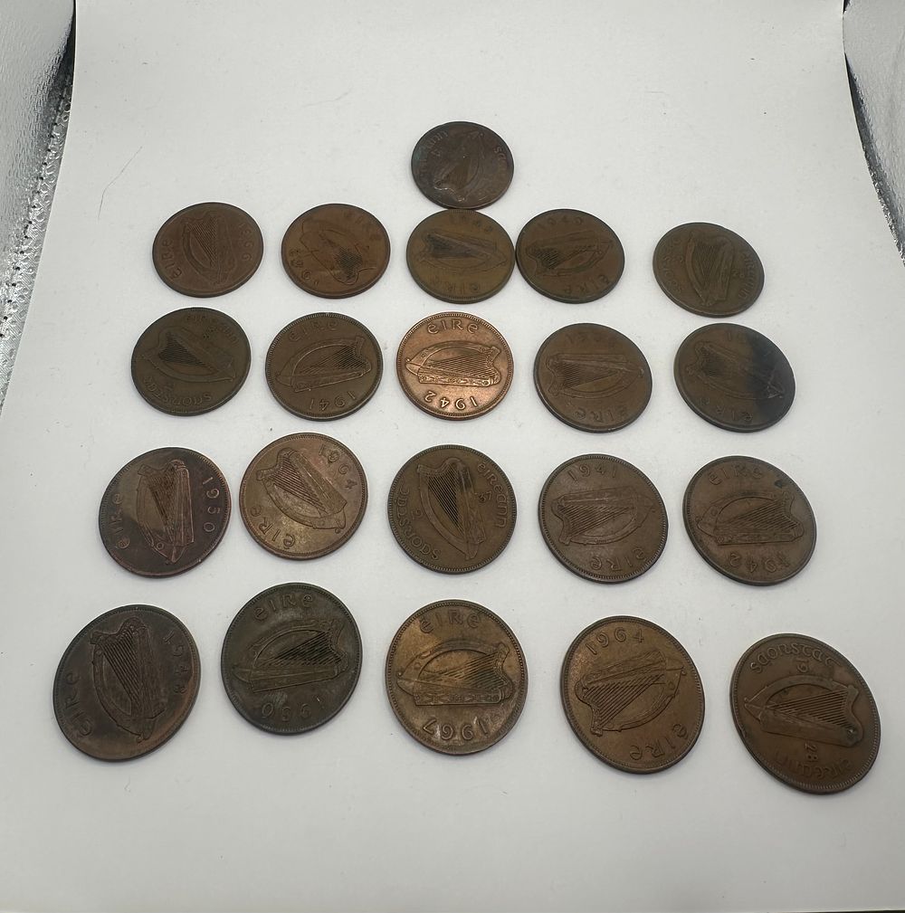 Lot 333: A Collection of 21 Circulated Irish Pennies