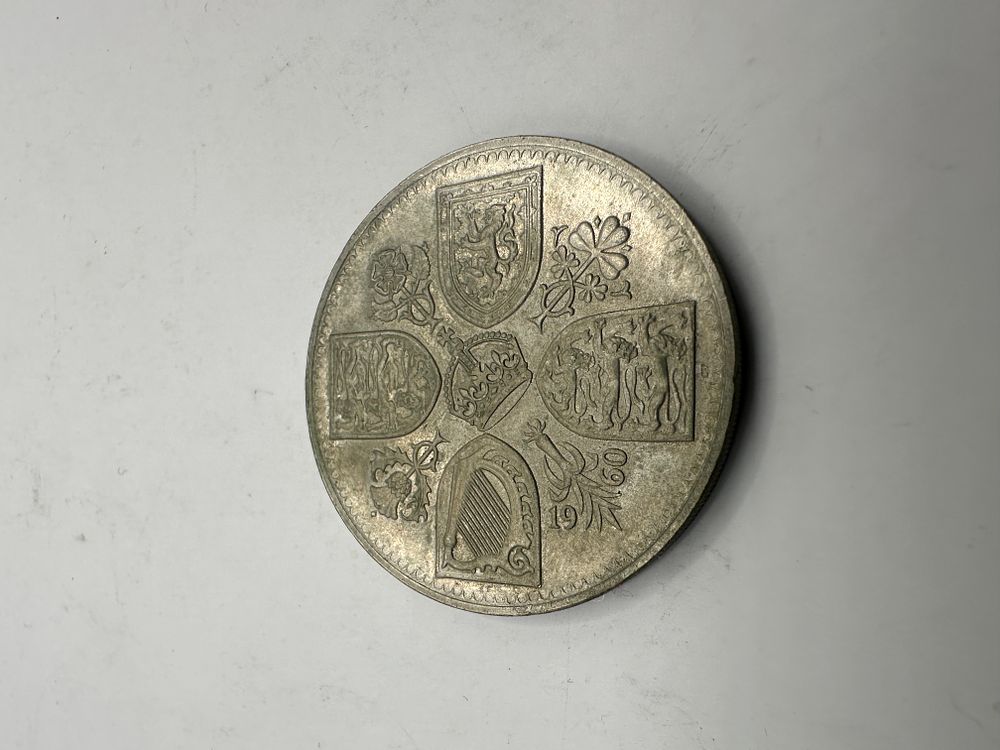 Lot 348: 1960 Queen Elizabeth II Commemorative Crown Five Shillings Coin