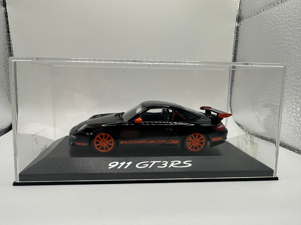 Lot 80: Rare Dealer Edition Minichamps Porsche 911 GT3 RS...