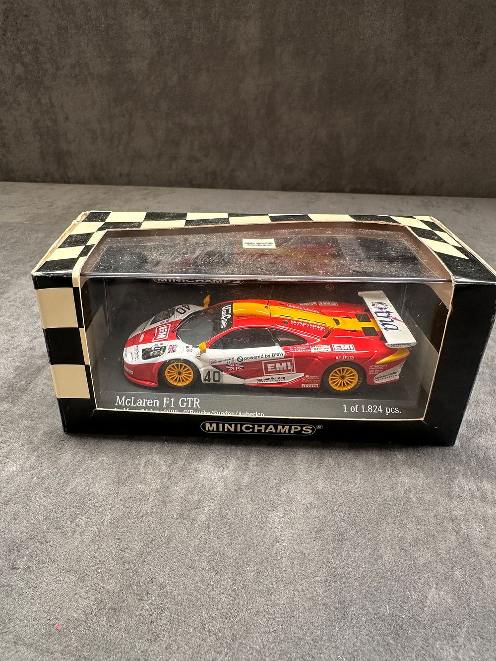 Lot 103: Minichamps Mclaren F1 GTR Lemans 1998 limited 1...