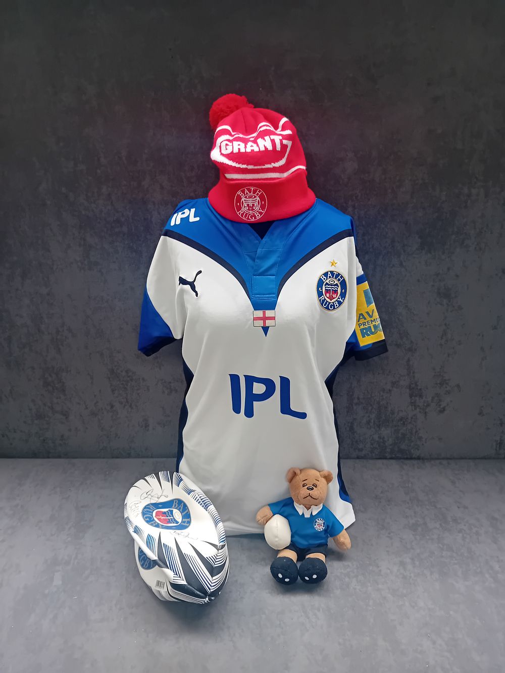 Lot 572: Mixed Lot of Bath Rugby items. Includes Player...