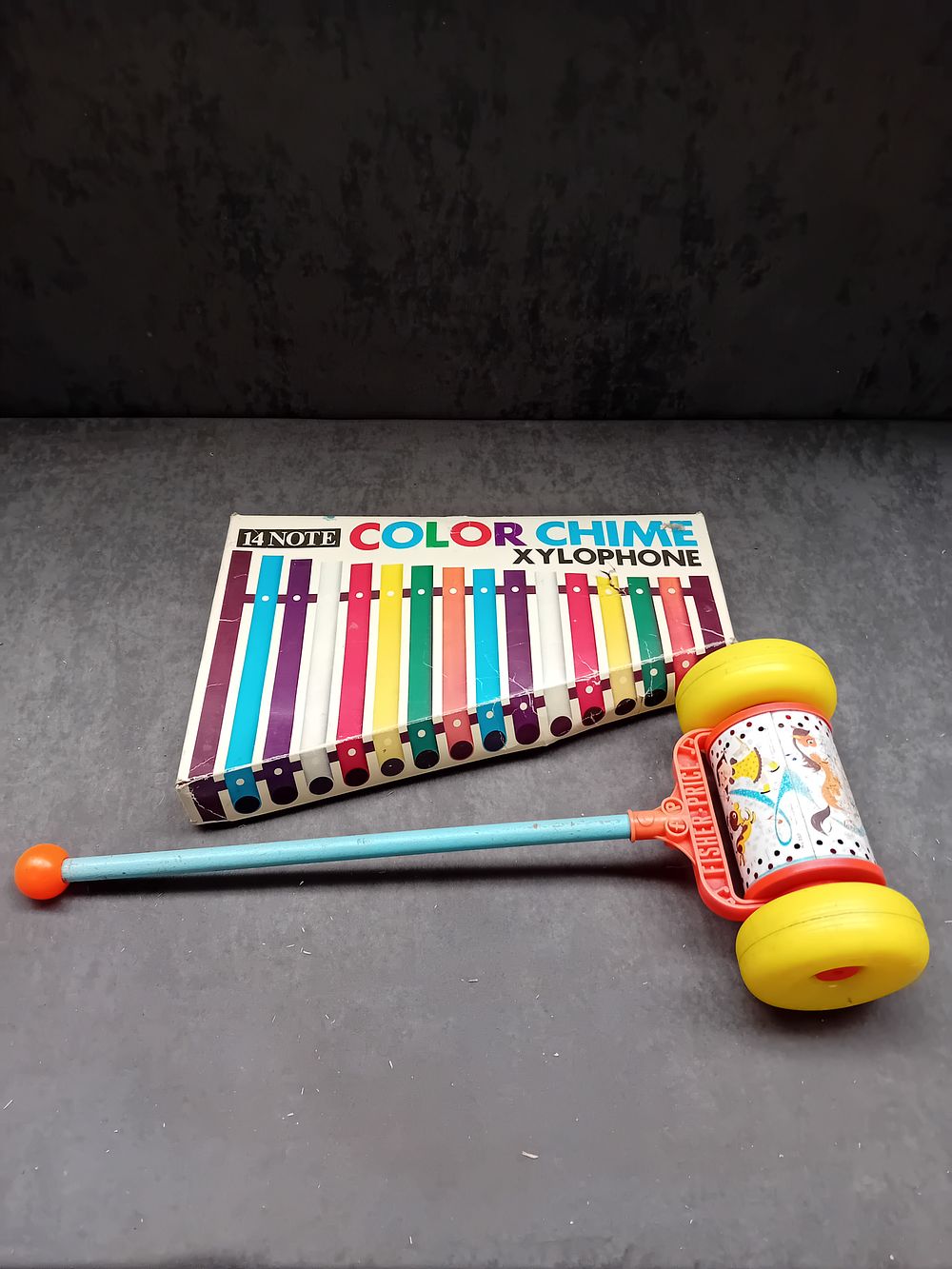Lot 227: Mixed lot of children's Musical toys containing a...