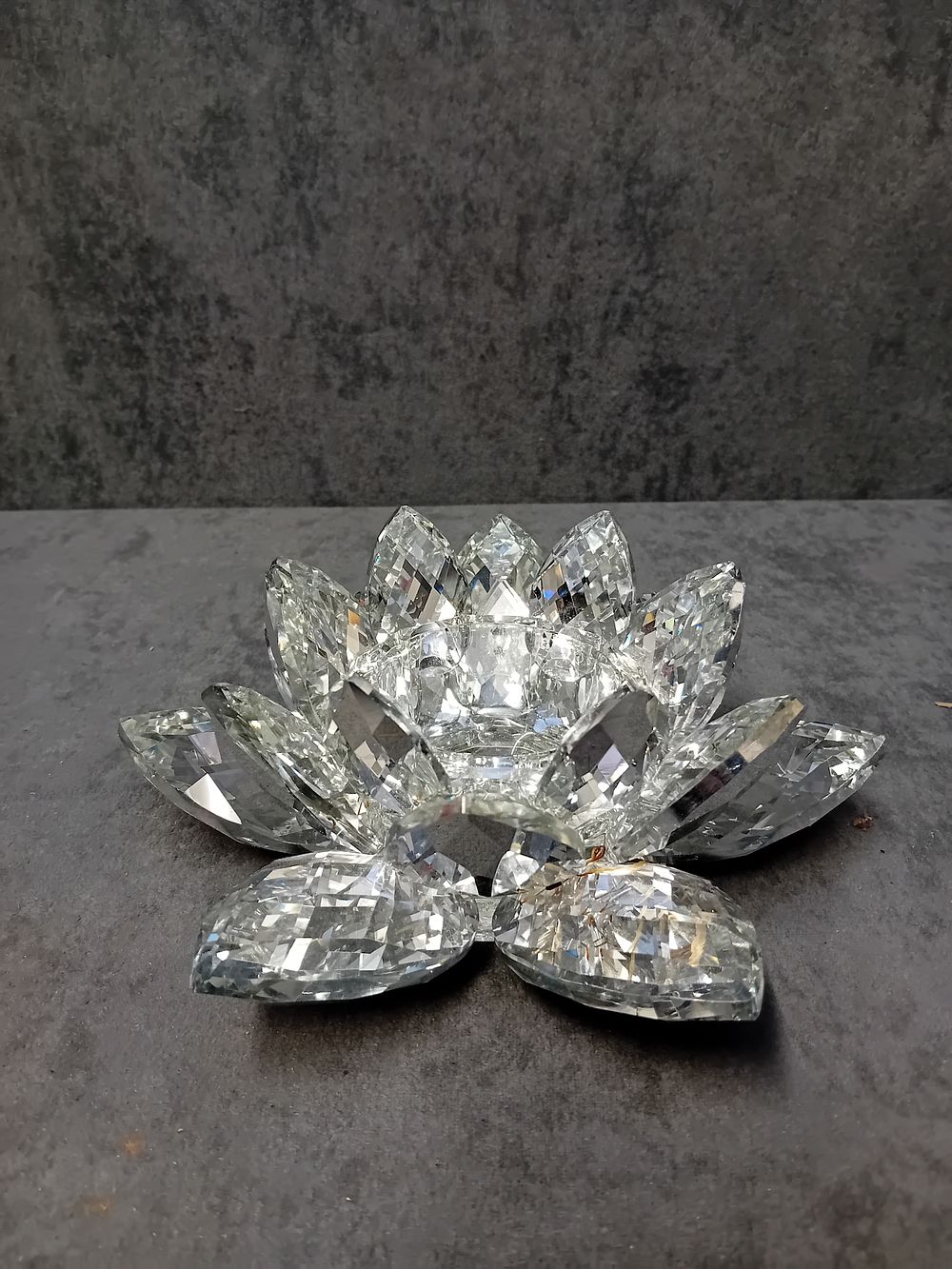 Lot 426: Glass Lotus leaf inspired candle holder 