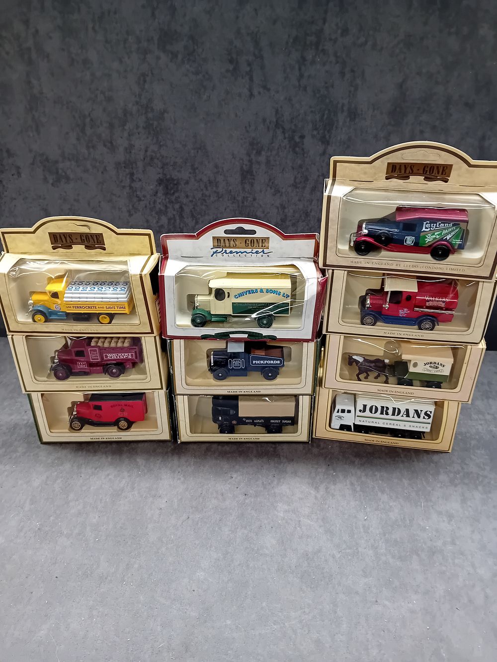 Lot 164: A Collection of 10 Lledo Days Gone Die-Cast Model Vehicles