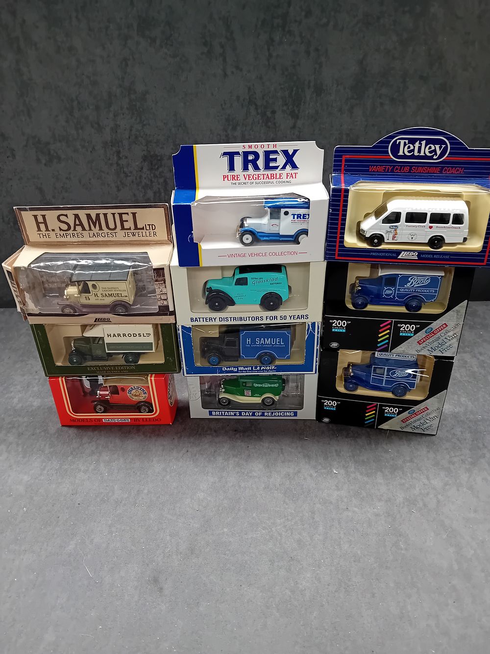 Lot 167: A Collection of 10 Lledo 'Days Gone' Die-Cast Model Vehicles