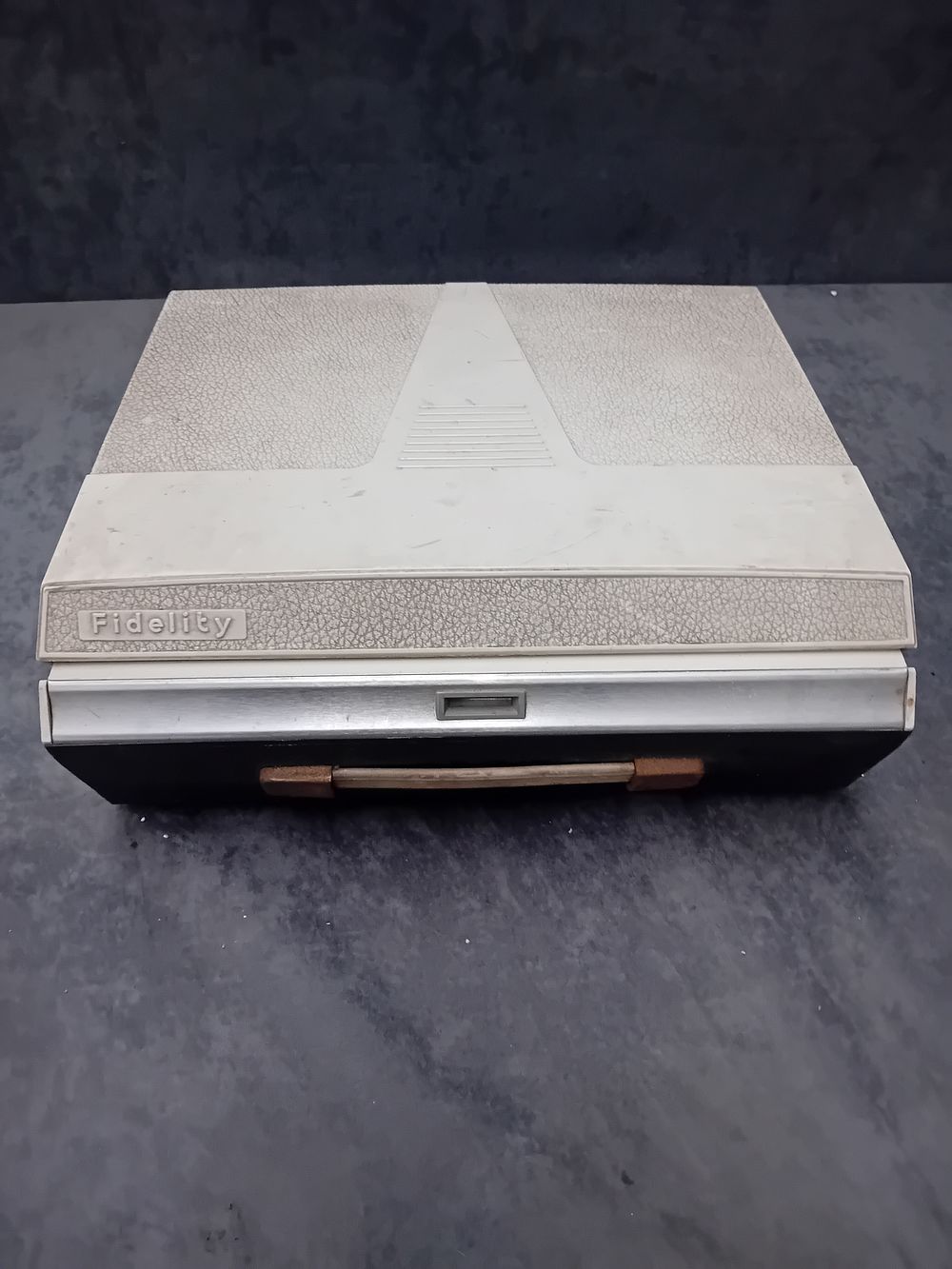 Lot 369: Fidelity TR6 Playmaster reel-to-reel tape recorder from the...