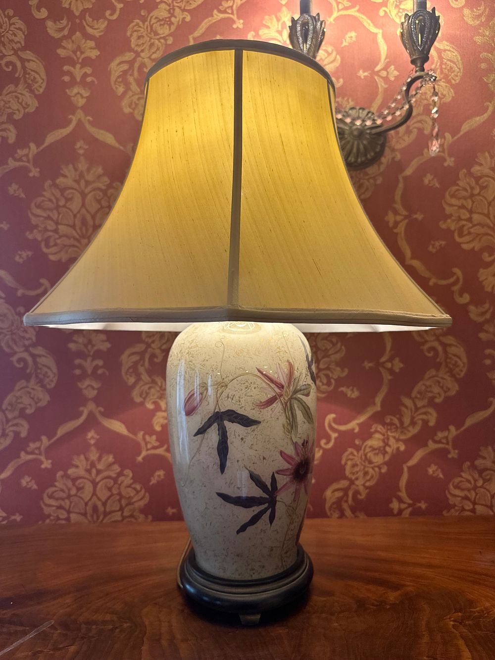 Lot 1126: A Late 20th Century Hand-Painted Ceramic Table Lamp with Passionflower Motif