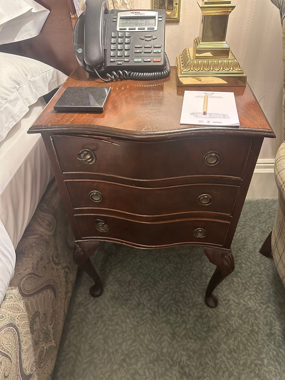 Lot 1201: A Pair of Queen Anne/Chippendale Style Mahogany Serpentine Front Bedside Chests