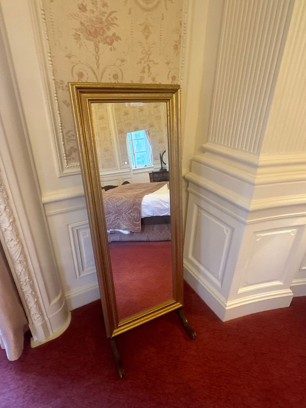 Lot 1246: A Giltwood Cheval Mirror
