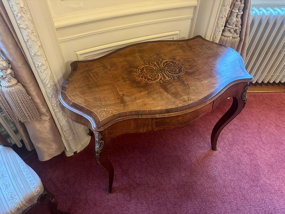 Lot 1249: French Louis XV Style Marquetry Inlaid Walnut Ormolu Mounted Table