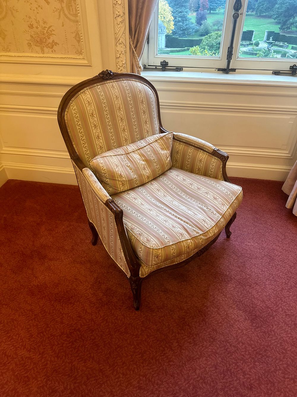 Lot 1257: French Louis XV Style Carved Walnut Bergere Armchair